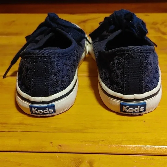 💚GIRL'S KEDS RUNNING SHOES - Picture 3 of 10